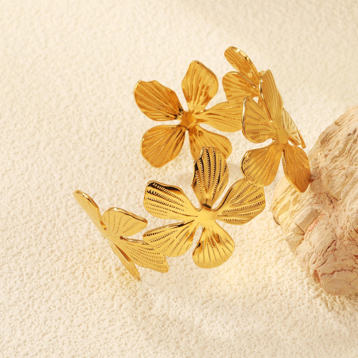 Textured Flower Cuff Bangle - 18k Gold Plated