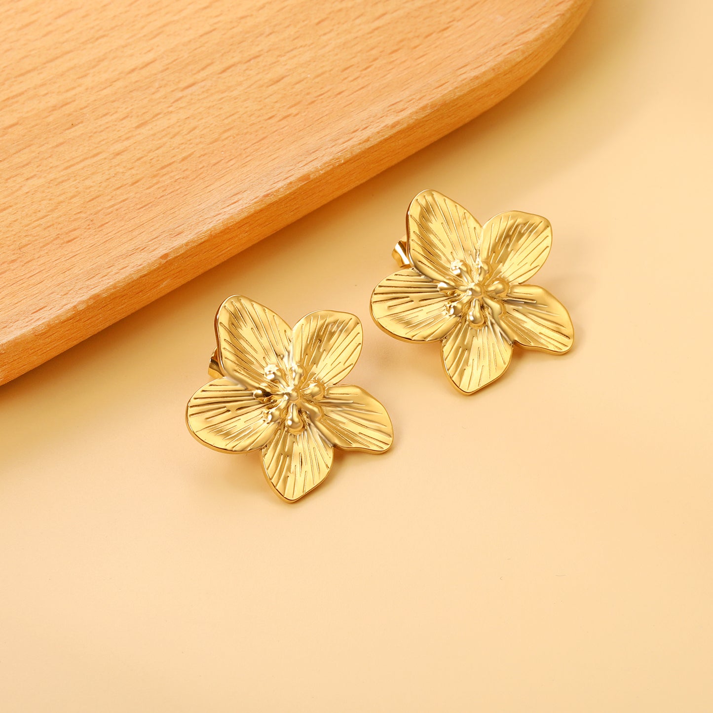 Orchid Flower Stud Earrings - 18k Gold