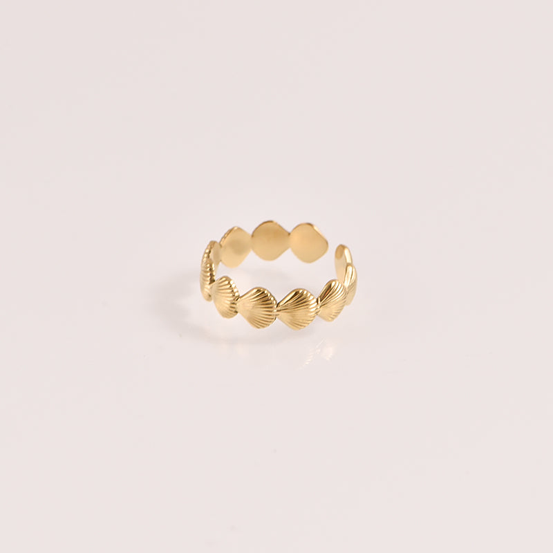 Adjustable Scalloped Ring - 18k Gold Plated