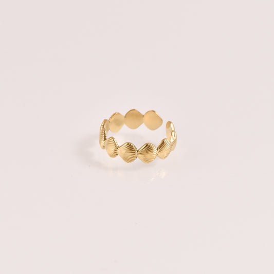 Adjustable Scalloped Ring - 18k Gold Plated