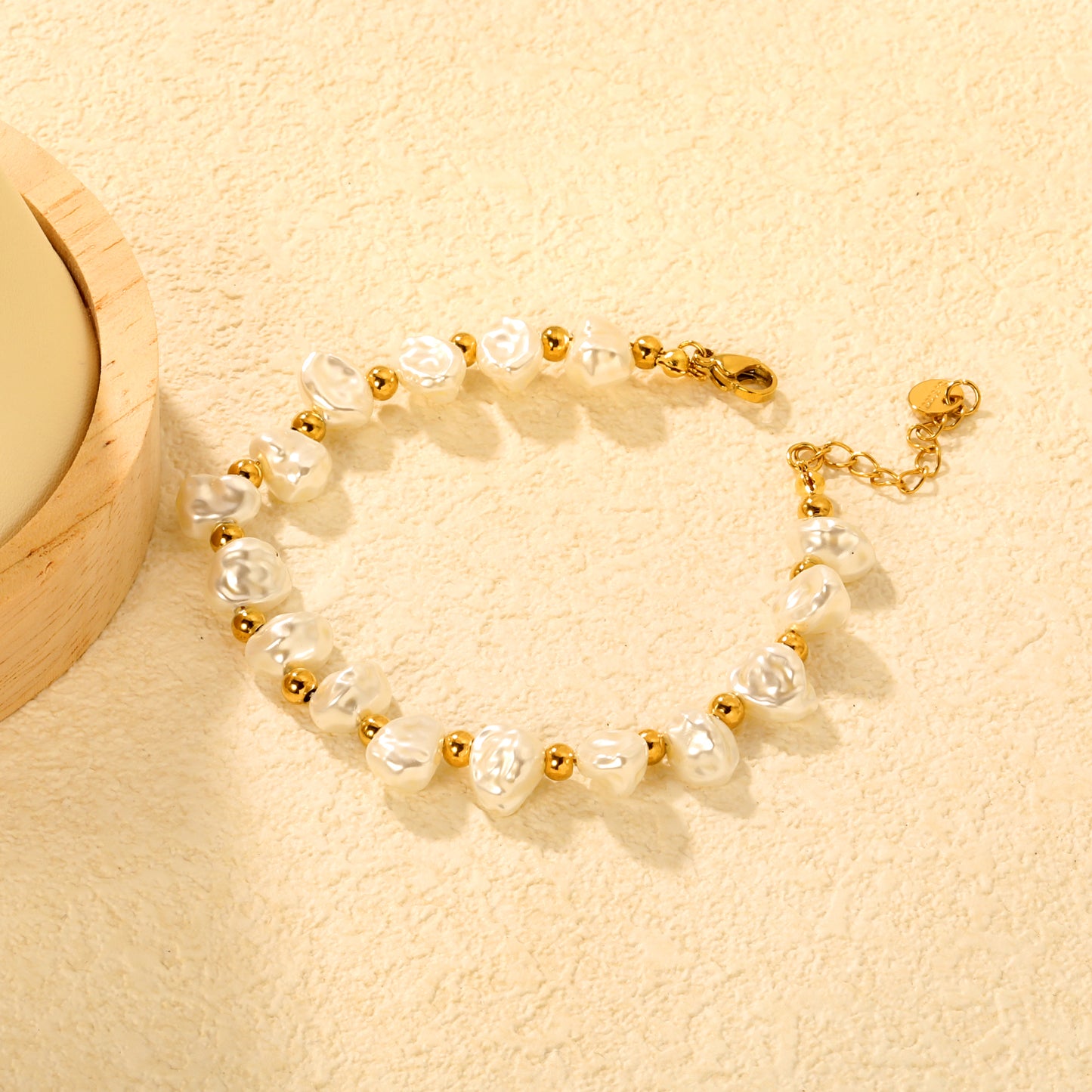 Baroque Pearl & Gold Bead Bracelet - 18k Gold