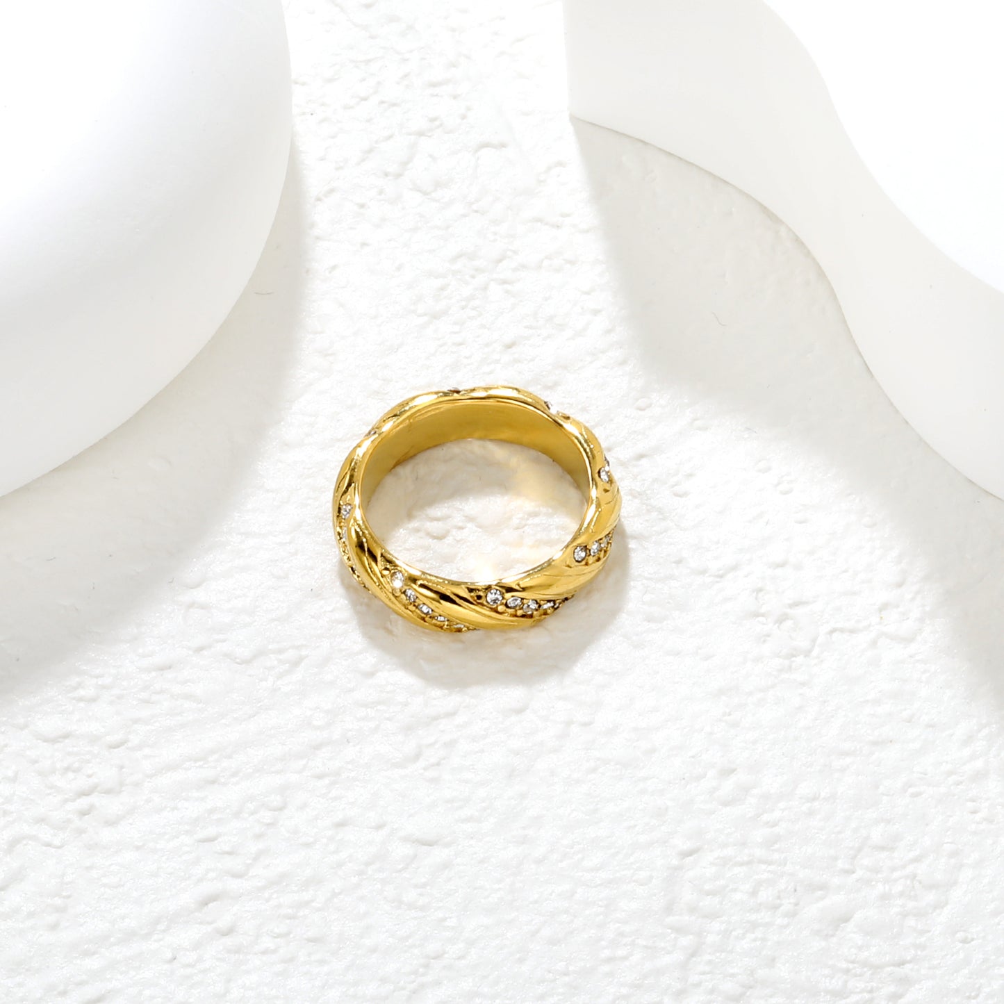 Crystal Twist Band Ring - 18k Gold Plated