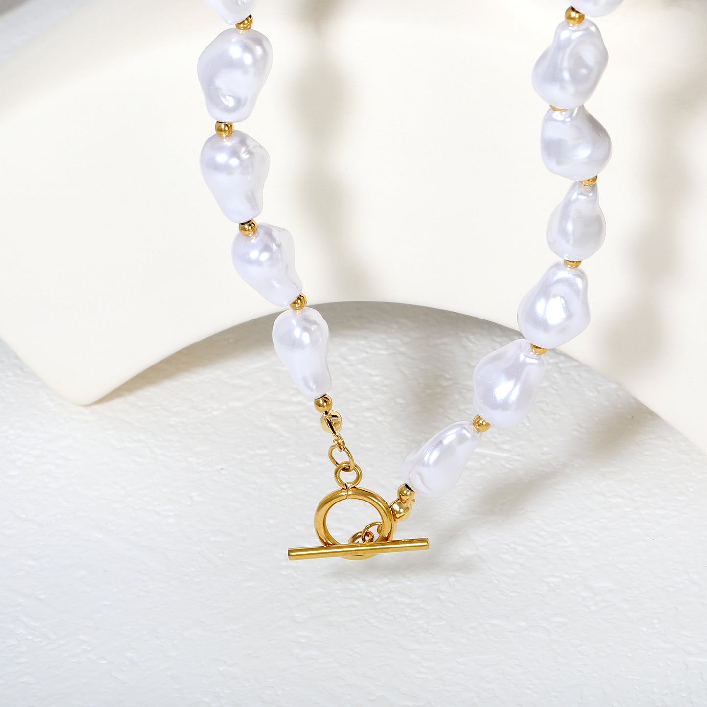 Baroque Pearl & Gold Toggle Necklace - 18k Gold Plated