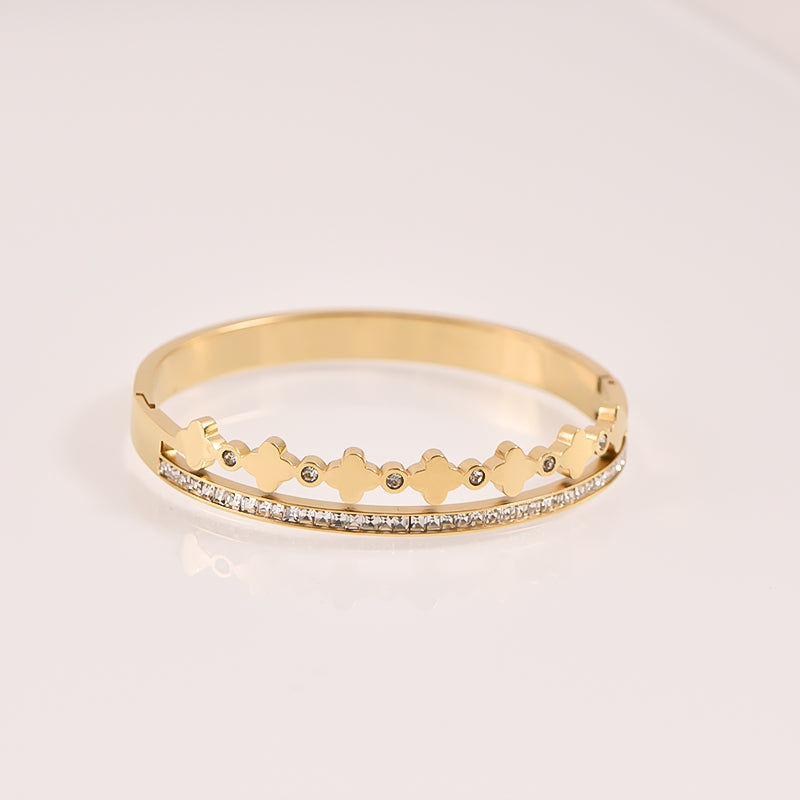 Clover Crystal Bangle - 18k Gold Plated