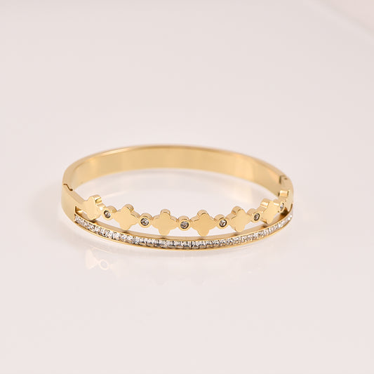 Clover Crystal Bangle - 18k Gold Plated