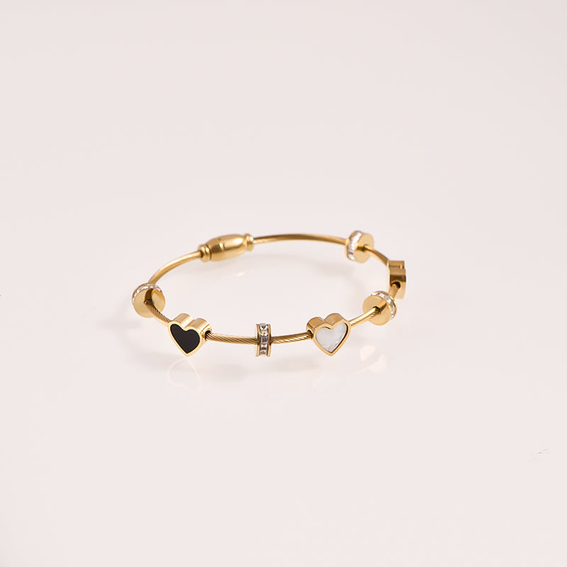 Heart Charm Bangle - 18k Gold Plated