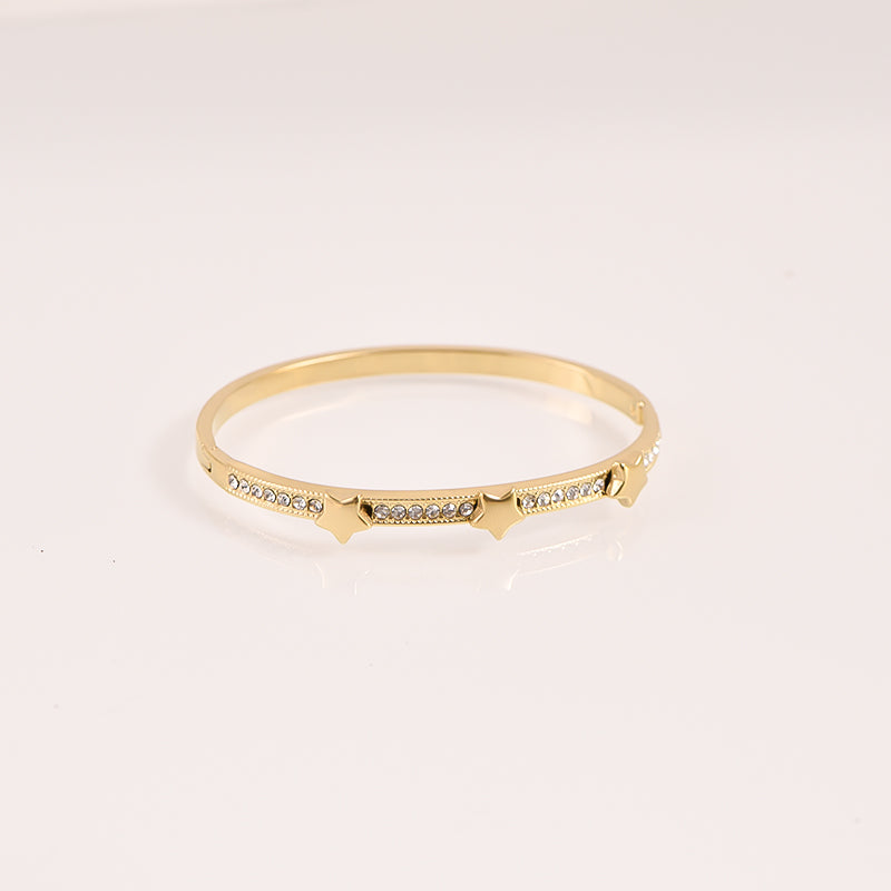 Amour Bangle - 18k Gold Plated