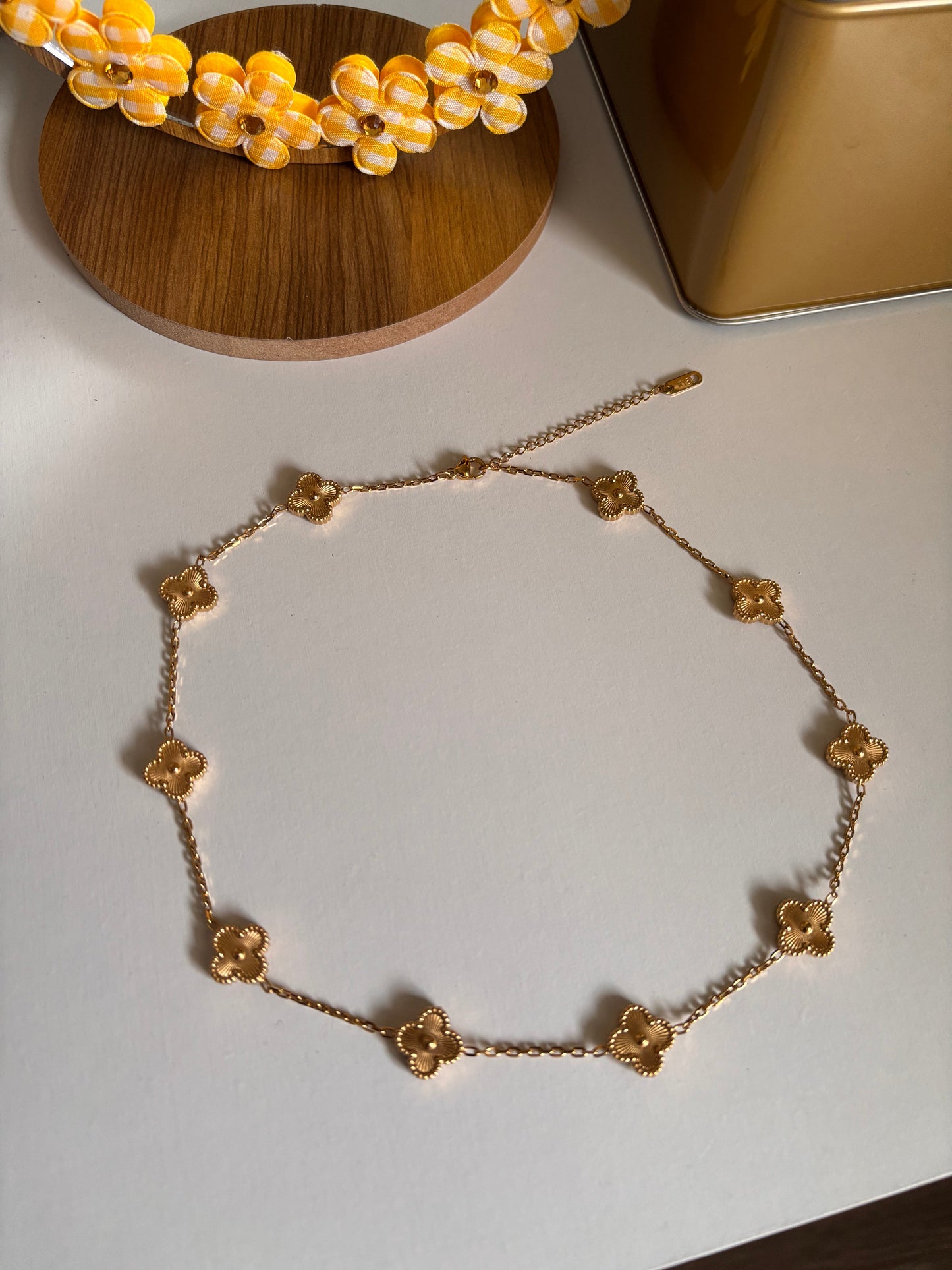 Lumière Clover Necklace -10 Motif