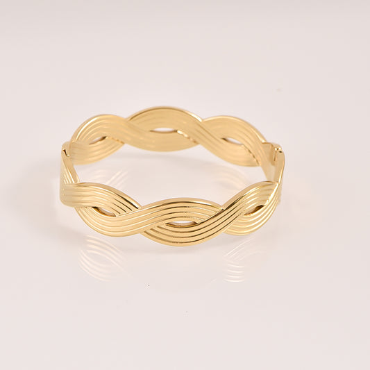 Infinity Twist Bangle - 18K Gold