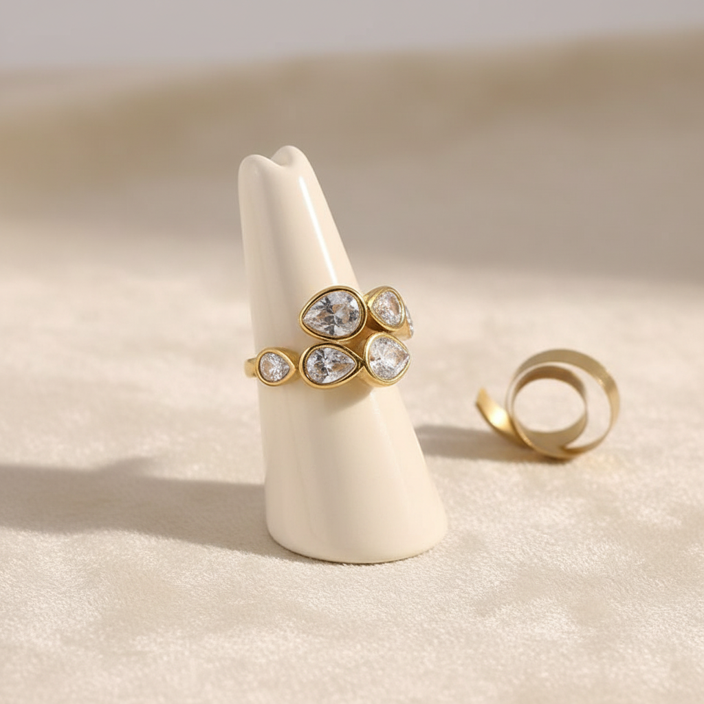Dewdrop Ring - 18k Gold Plated