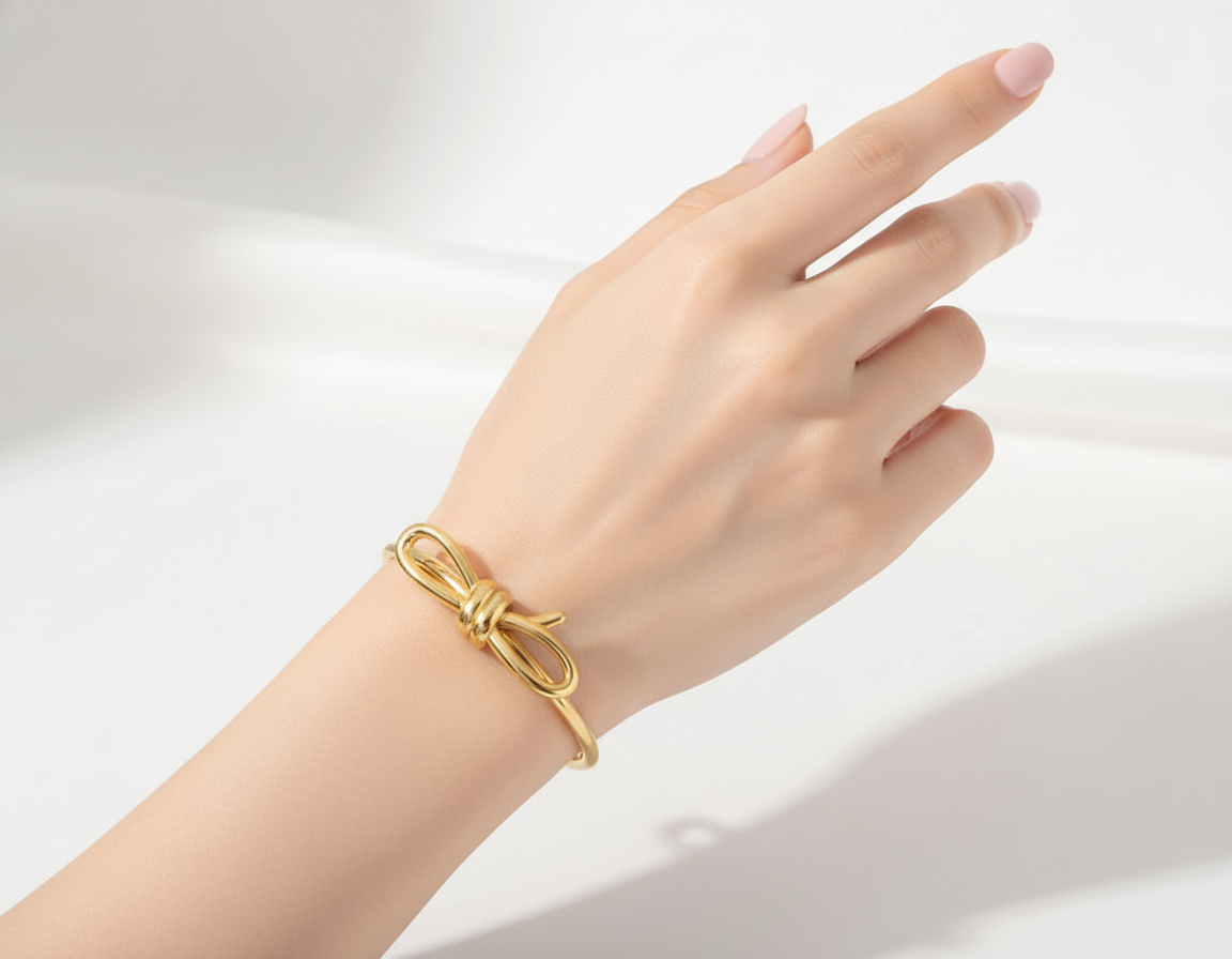 Ribbon Cuff - 18k Gold Plated